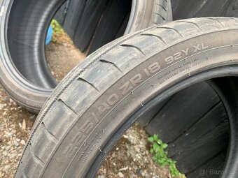 Pneu Nokian 225/40 R18 - 3