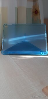 Pouzdro pro iPad 10,2" s prostorem na Apple Pencil - 3