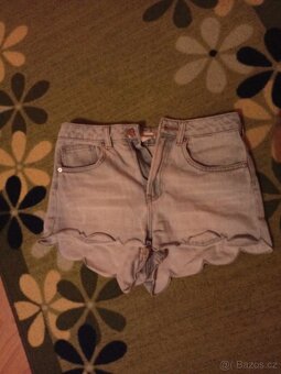 Dívčí kraťasy vel. 34/XS zn. H&M, F&F a FB Sisters - 3