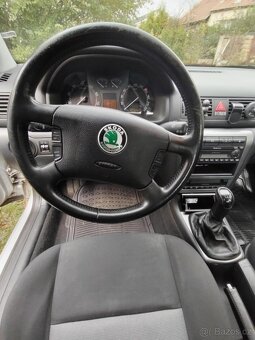 Skoda Octavia 1.6 75kw - 3