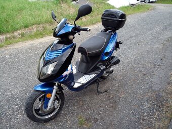 Prodám skútr JONWAY 50 4T r.v 2010 - 3