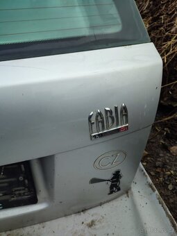Škoda Fabia 1 hatchback zadní vrata dveře kufr víko - 3