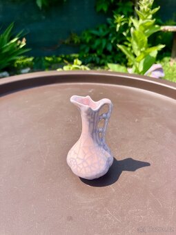 Keramická mini vázička s ouškem – výška 8,5 cm - 3