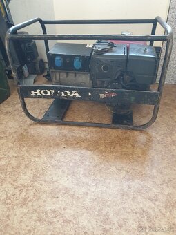Honda ECT 7000 - 3