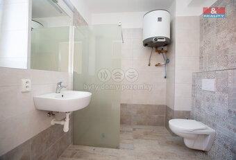 Pronájem bytu 1+kk, 28 m², Počátky, ul. Štítného nám. - 3
