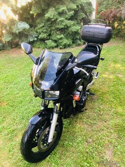 YAMAHA FAZER FZS 600 - 3