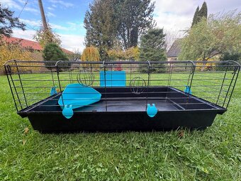 Klec pro králíka černá s modrou výbavou - 3