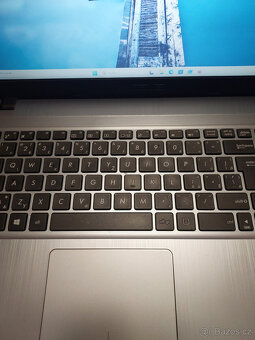 Asus VivoBook X540UAR Stav nového - 3