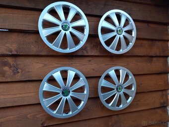 Poklice Škoda, Sada 6U0 601 132B - 3