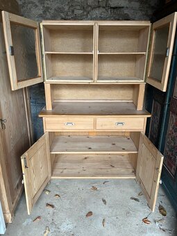 Kredenc kuchyňský starý - 3