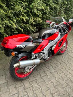 Zxr 750 H1 - 3