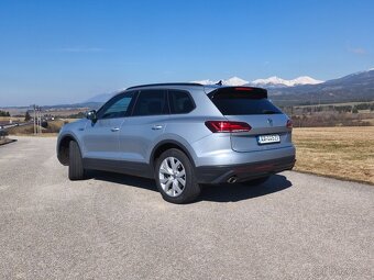 Volkswagen Touareg - 3