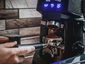NOVÝ profi kávovar FUTURA F100+mlýnek FUTURA F64EVO - 3