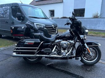 Harley - Davidson, černá Electra Glide Classic 88´ inch. - 3