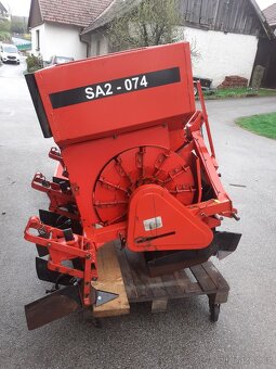 Prodám sazeč brambor - 3