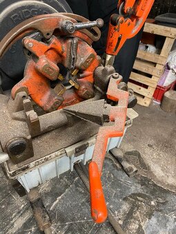 Ridgid 1822 elektrický zavitorez do 2" - 3