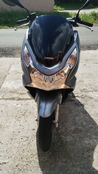 2011 Honda pcx 125 najeto okolo 27 tis.km - 3