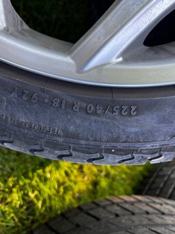 RH kola 225/40 R18 - 3
