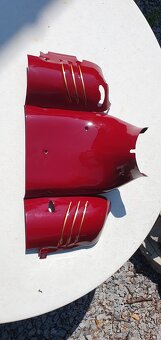 Prsíčka Jawa 550, 555 - 3