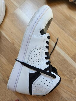 Nike jordan acces - 3