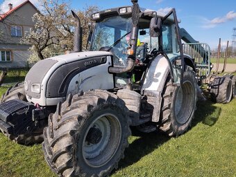 Traktor Valtra n142 - 3