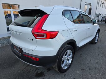 VOLVO XC40 2,0 182kW T5 AWD MOMENTUM Auto ČR 2019 LED + KŮŽE - 3