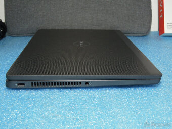 Dotykový Dell Latitude 7340 13“ IPS Full HD i5-1345 32GB 1TB - 3