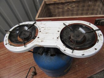 Nabízím starou tlakovou lahev na propan butan +hořák+kufr. L - 3