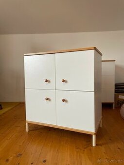 1 x šatní skříň + 3 x skříňka do dětského pokoje - 3