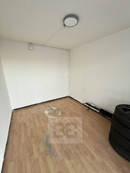 Pronájem komerčního prostoru 9 m², Nám. Svobody - Kladno - 3