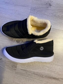 Krásné nové zimní boty velikost 40 - 3