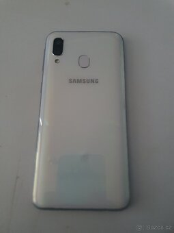 A40 dual Sim a 405fn/DS - 3