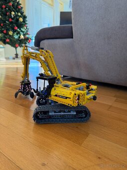LEGO Technic 42006 Bagr - 3