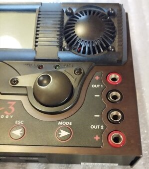 Nabíječka Robbe Power Peak Infinity 3 + příslušenství - 3