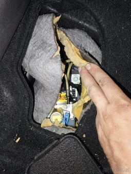 Hydraulika na stahovani strechy Audi TT - 3