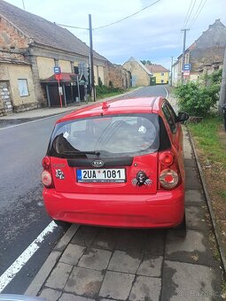 Kia Picanto rok 2010 - 3