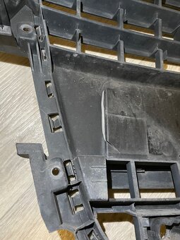 Přední maska AUDI A5 (B8) 8T0853651E - 3