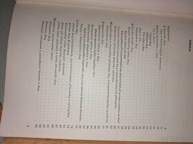 Retro starožitné lékařské knihy a latina - 3
