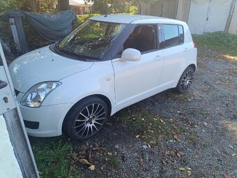 Suzuki Swift - 3