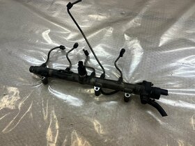 KOMPLETNÍ VSTŘIKOVACÍ LIŠTA 2.0 CRDI D4EA 0445214026 - 3