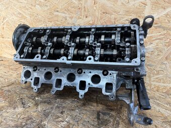 KOMPLETNÍ HLAVA VÁLCŮ 1.6 TDI 77KW CAYC  03L103T3A - 3