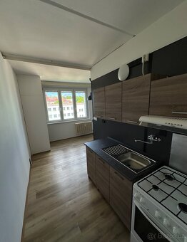Pronájem bytu 2+1, 60 m² – Tyršova, Chodov - 3