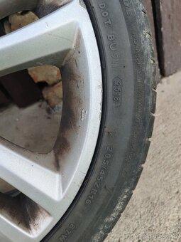 Prodám letní pneu 205/45 ZR 16 na ALU discich - 3