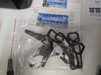 V88 Dron dual kamera + box s příslušenstvím - 3