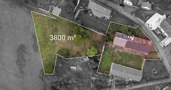 Dům s pozemkem 3800 m2 - 3
