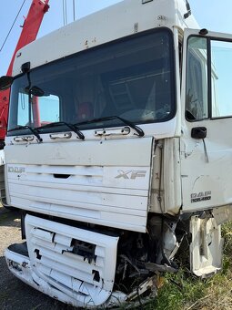 Prodám veškeré díly z tohoto vozu DAF XF 105 plné funkční - 3