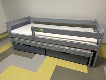 Kvalitní postel s úložným prostorem 90x180 a výsuvným lůžkem - 3