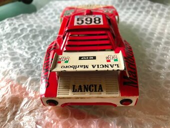 Auto autodráhy Lancia Marlboro - 3