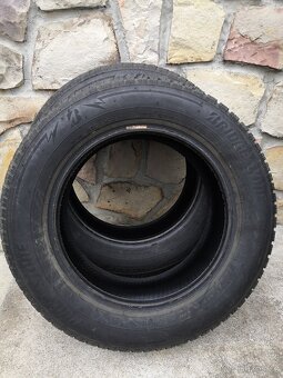 ZIMNÍ PNEU 195/65 R15 Bridgestone - sada 2 ks - 3