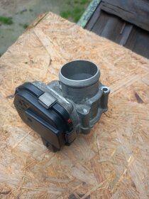 Škrtící klapka 28275019 motor 1.6 hdi e-hdi tdci - 3